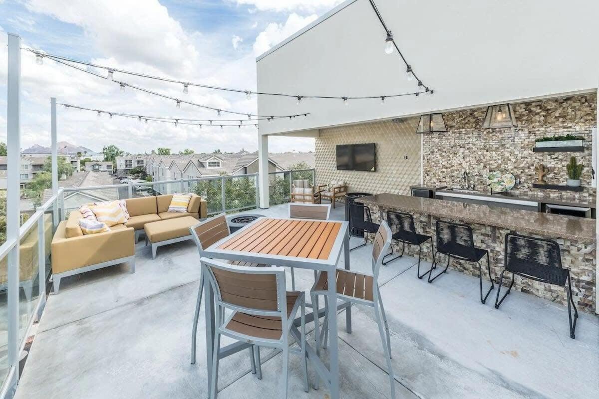 Cozysuites Paradise Under The Palms With Pool! 21 Phoenix Exterior photo